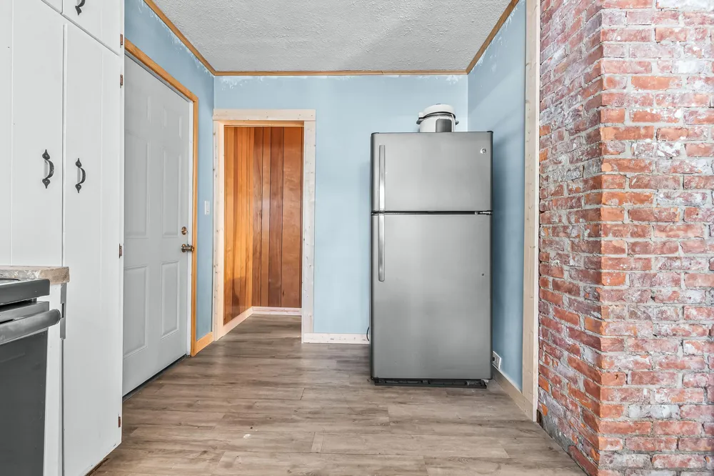 90 Norwood Avenue Hillsdale, MI 49242