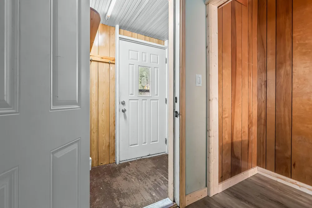 90 Norwood Avenue Hillsdale, MI 49242