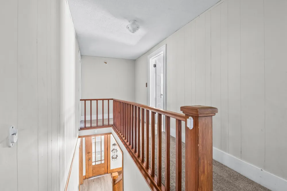 90 Norwood Avenue Hillsdale, MI 49242