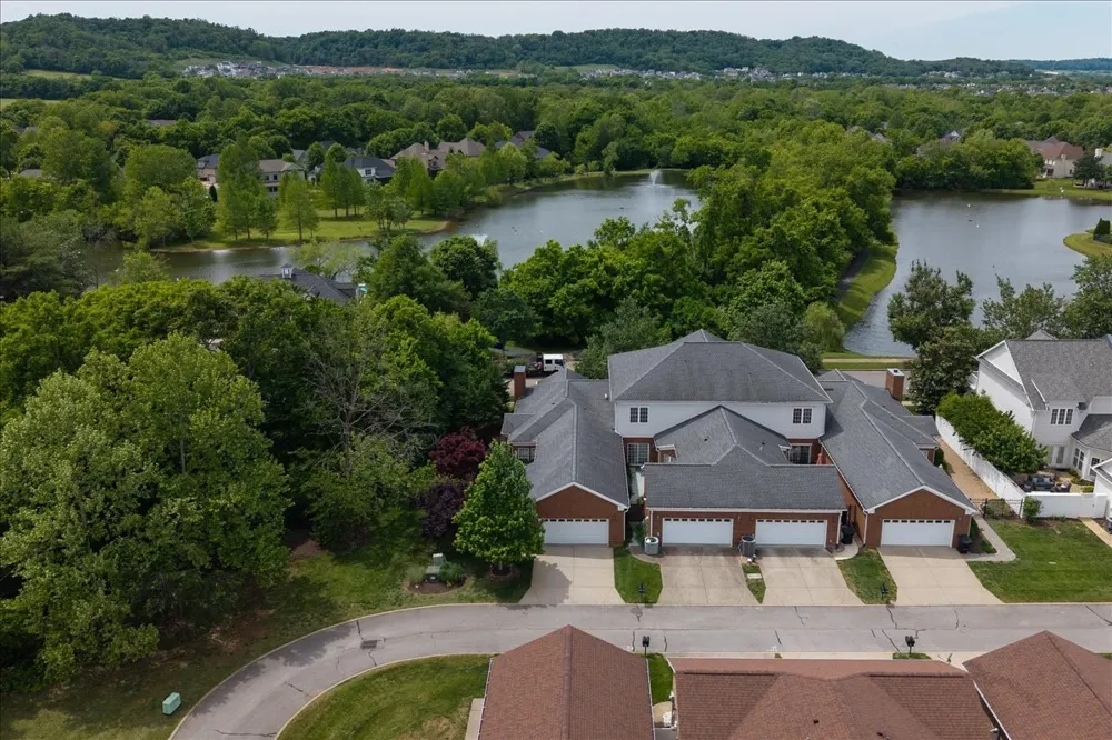 640 Springlake Dr Franklin, TN 37064