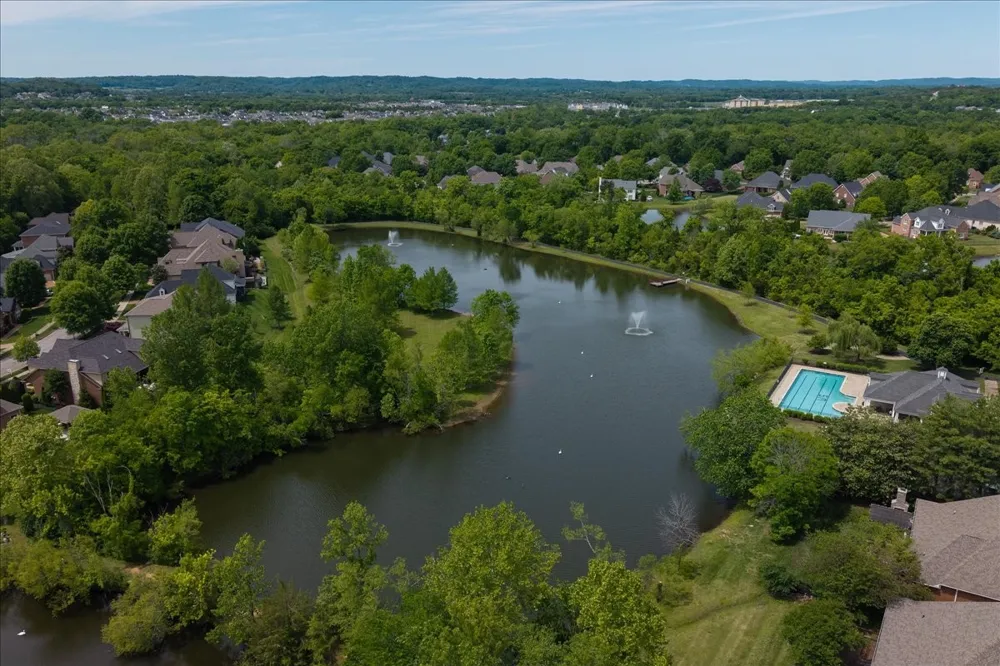 640 Springlake Dr Franklin, TN 37064