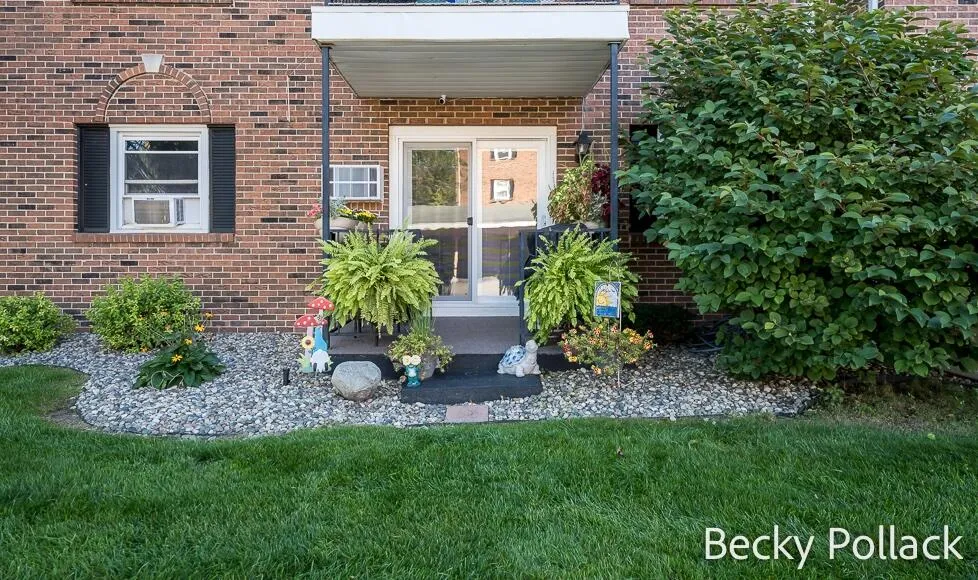7500 Boulder Bluff Drive #2 Georgetown Charter Township, MI 49428