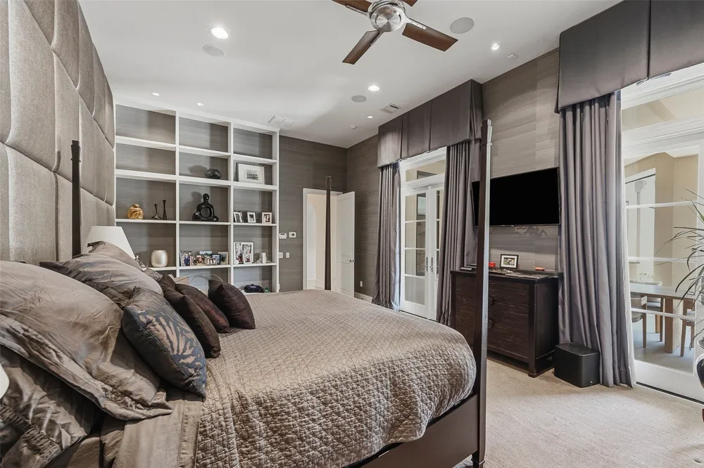 220 La Jolla Cove Westworth Village, TX 76114
