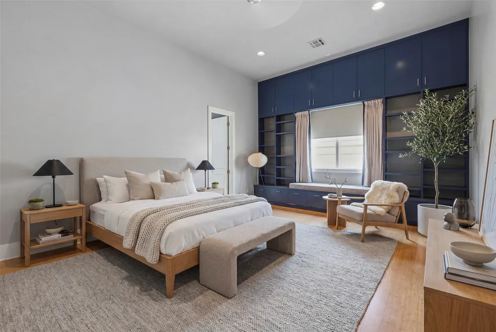 220 La Jolla Cove Westworth Village, TX 76114