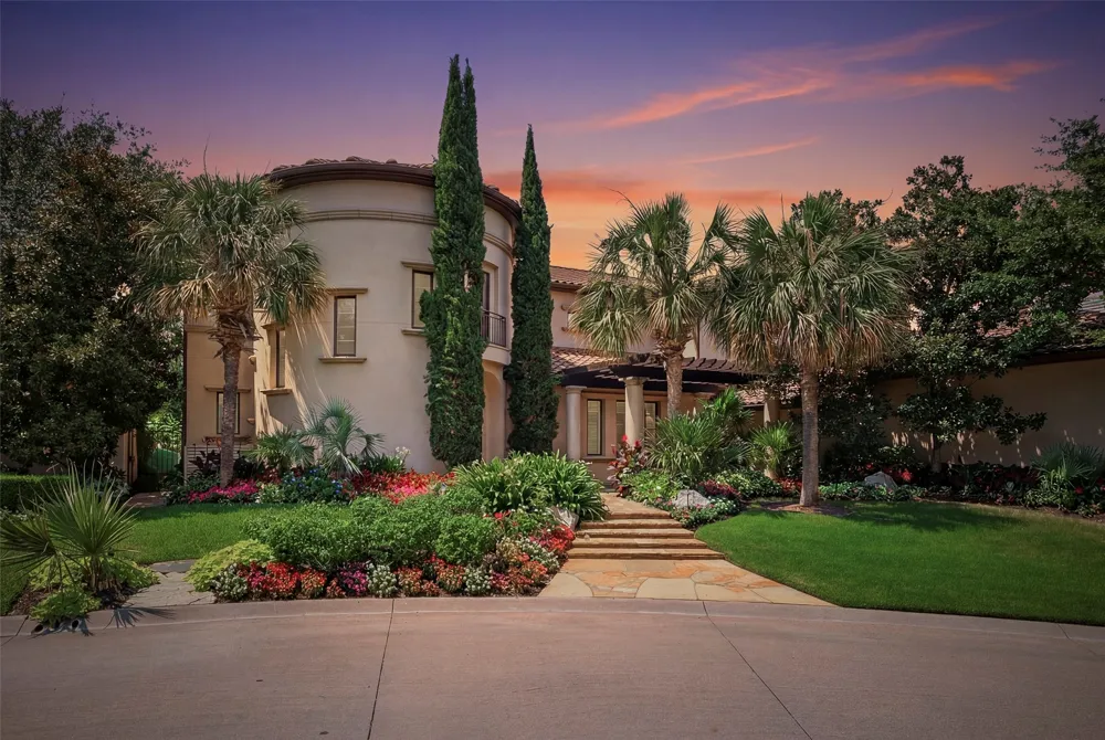 220 La Jolla Cove Westworth Village, TX 76114