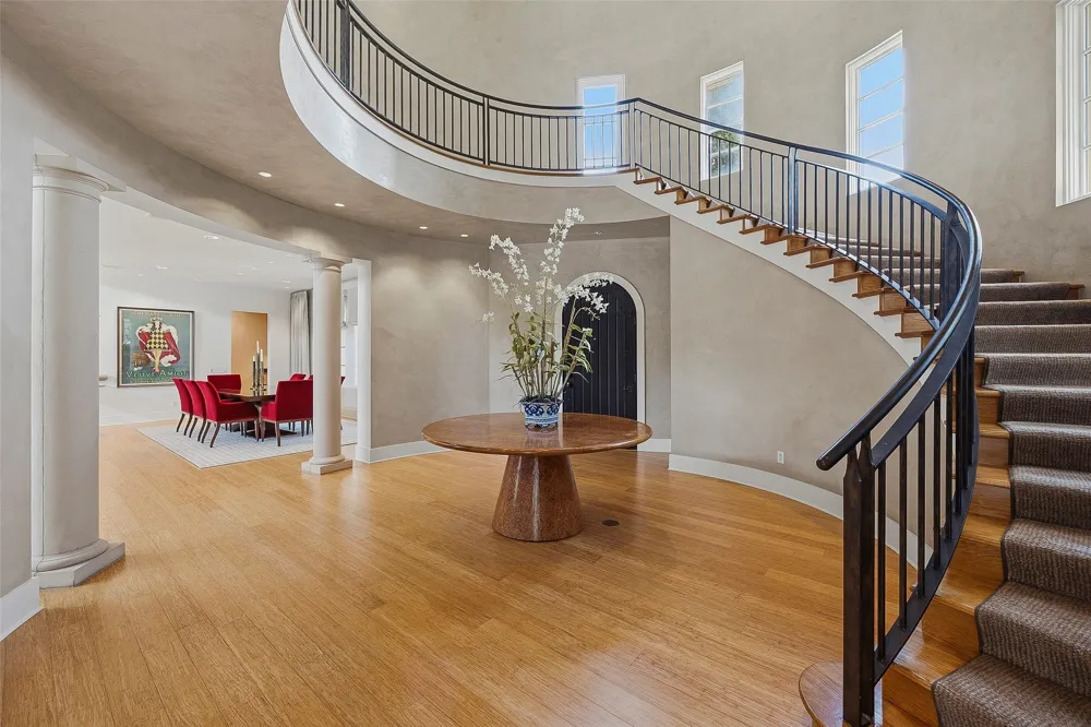 220 La Jolla Cove Westworth Village, TX 76114