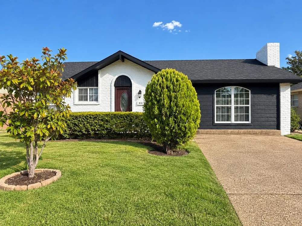 818 Westbrook Drive Garland, TX 75043