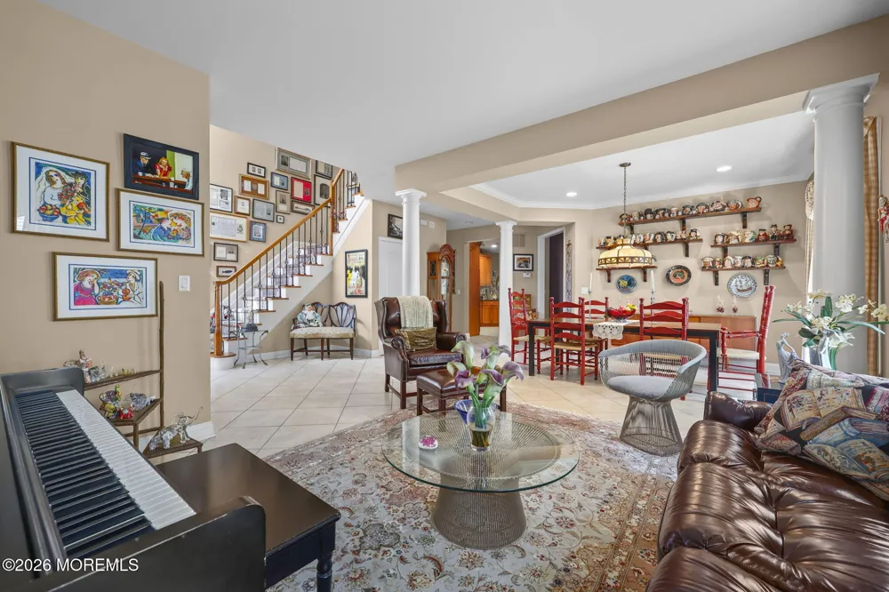 23 W Parsonage Way Manalapan, NJ 07726