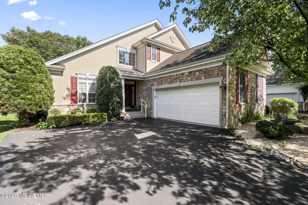 23 W Parsonage Way Manalapan, NJ 07726