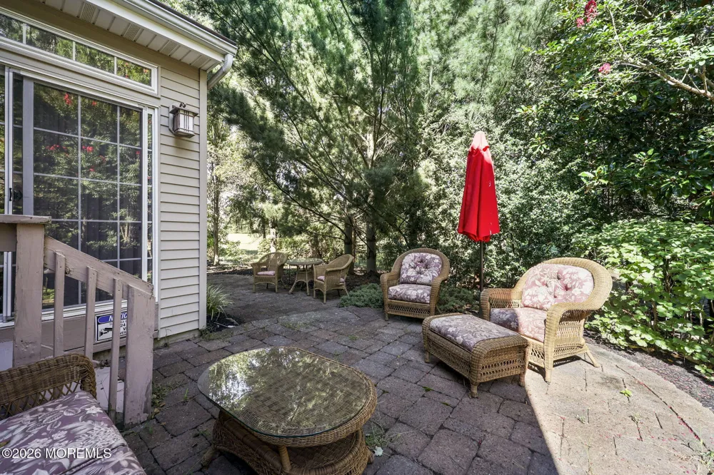 23 W Parsonage Way Manalapan, NJ 07726