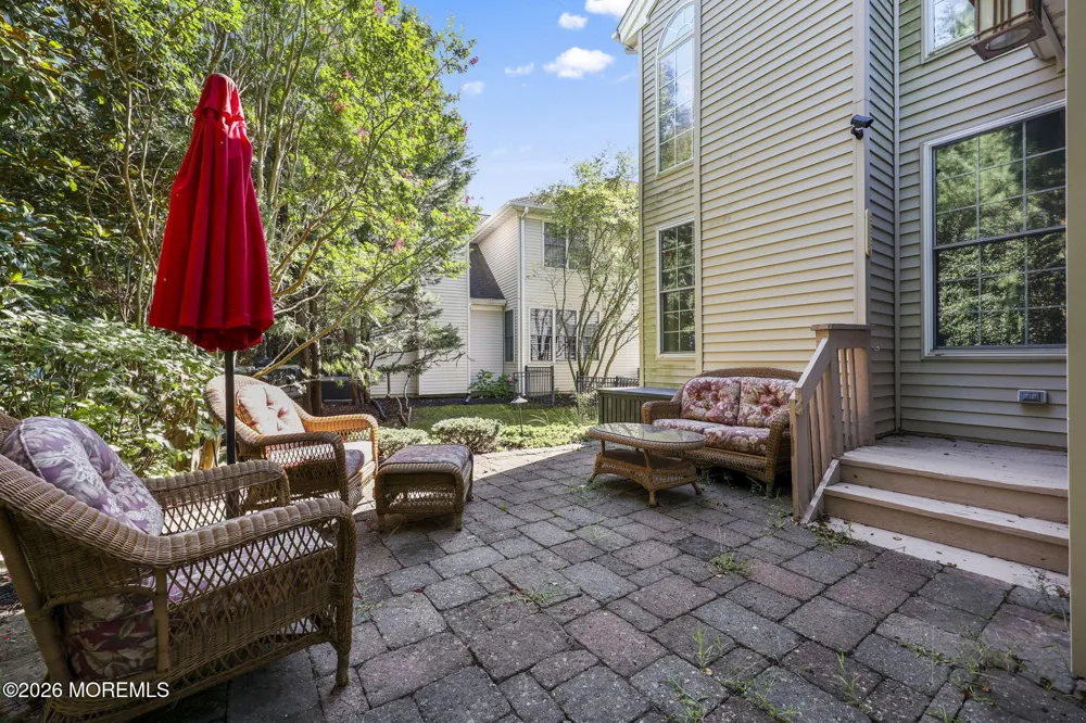 23 W Parsonage Way Manalapan, NJ 07726