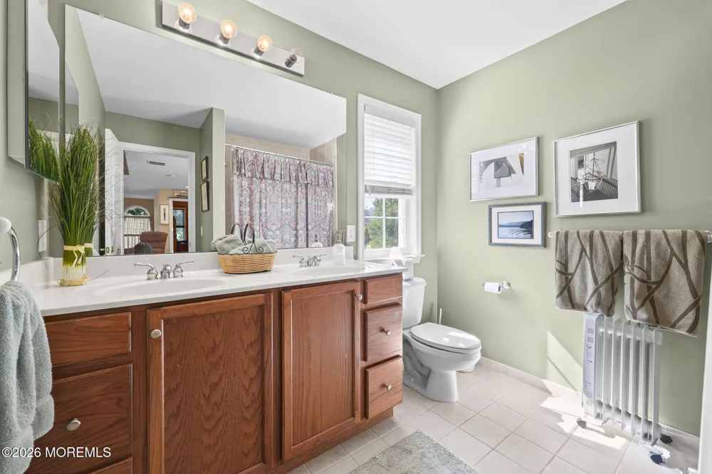 23 W Parsonage Way Manalapan, NJ 07726