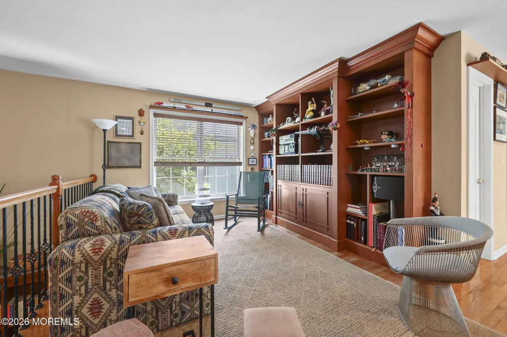 23 W Parsonage Way Manalapan, NJ 07726