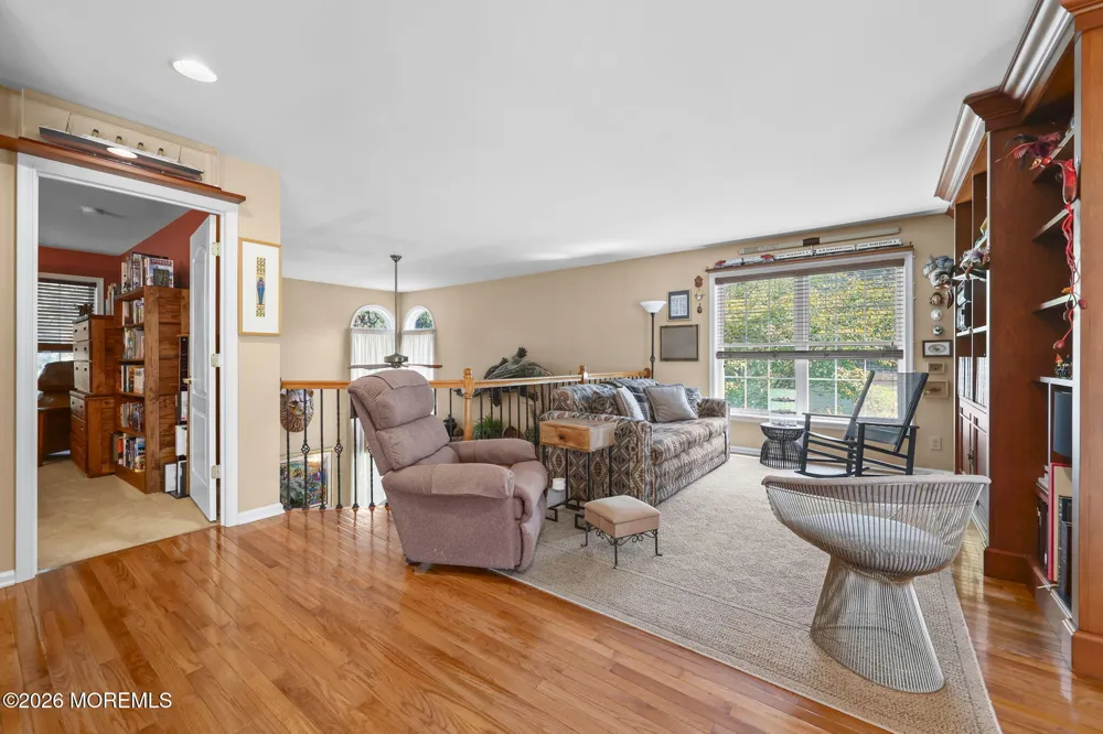 23 W Parsonage Way Manalapan, NJ 07726
