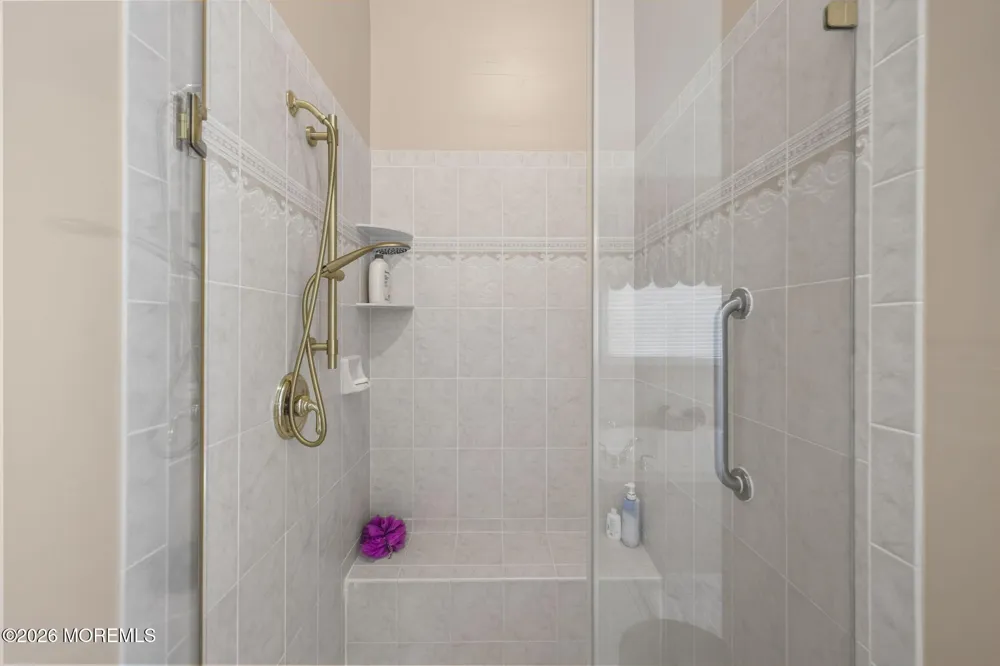23 W Parsonage Way Manalapan, NJ 07726