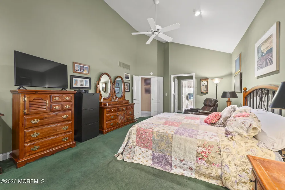 23 W Parsonage Way Manalapan, NJ 07726