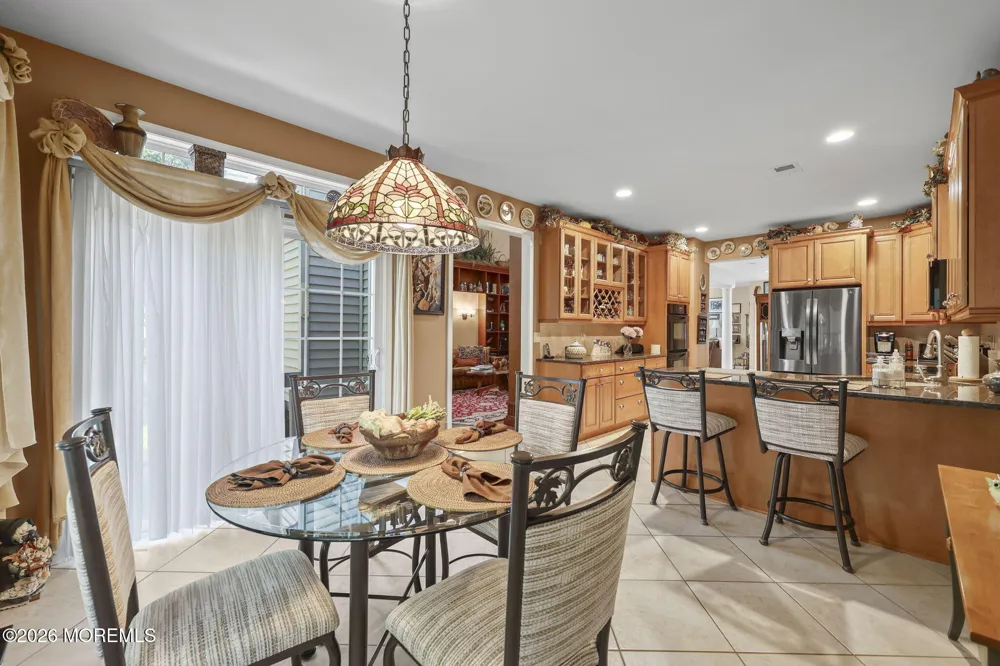 23 W Parsonage Way Manalapan, NJ 07726