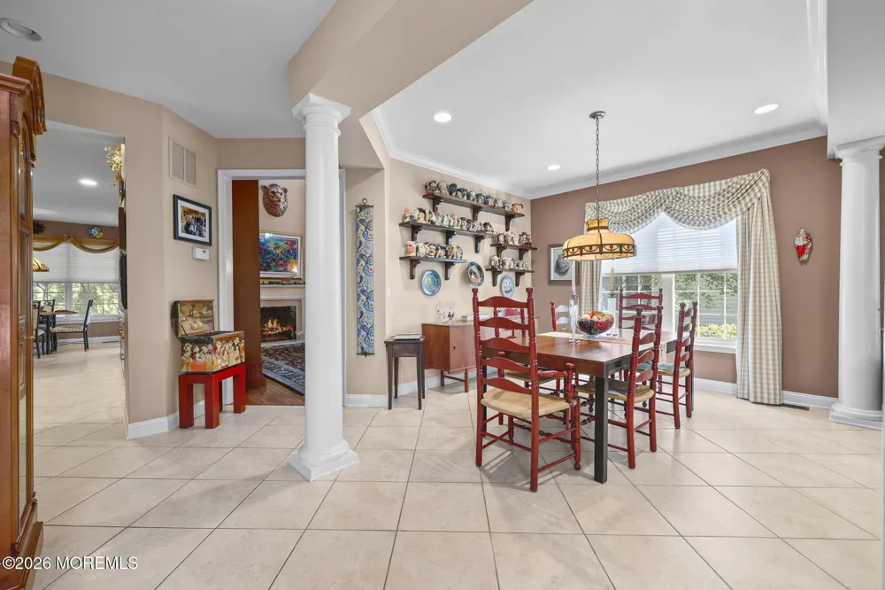 23 W Parsonage Way Manalapan, NJ 07726