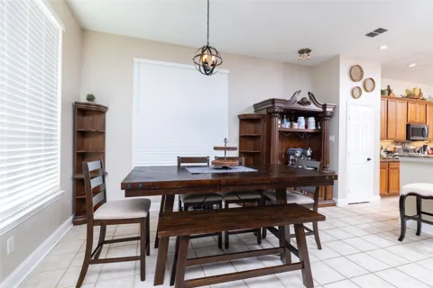 11845 Warbler Lane