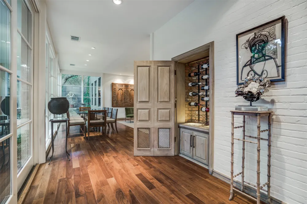 3610 Congress Avenue Dallas, TX 75219