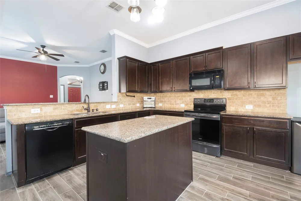 8309 Black Hills Trail Aubrey, TX 76227