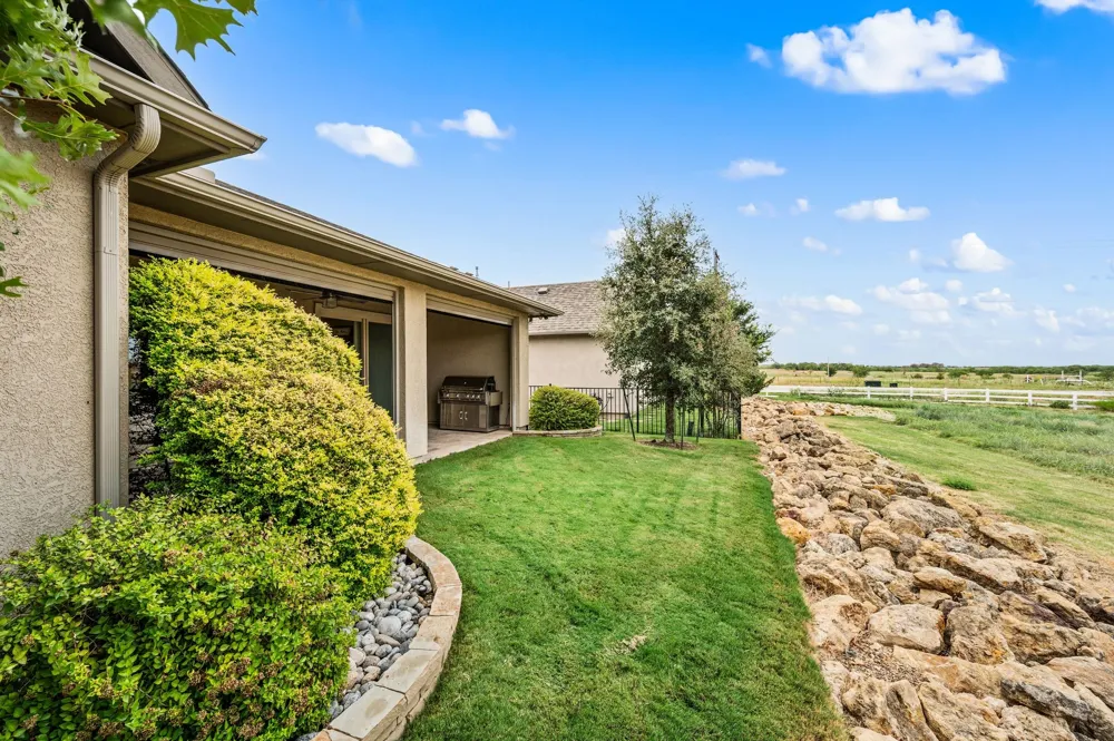 10408 Claystone Drive Denton, TX 76207