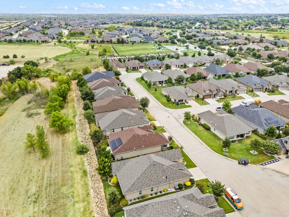 10408 Claystone Drive Denton, TX 76207