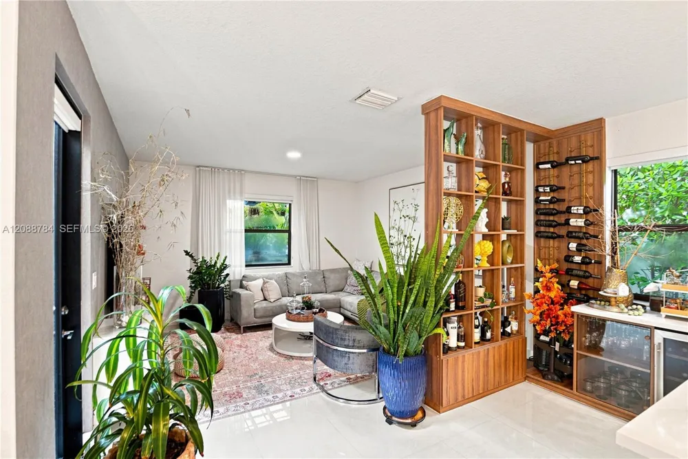 3440 W 110th St Hialeah, FL 33018