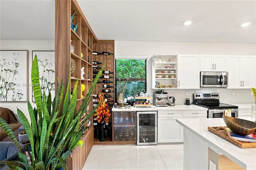 3440 W 110th St Hialeah, FL 33018