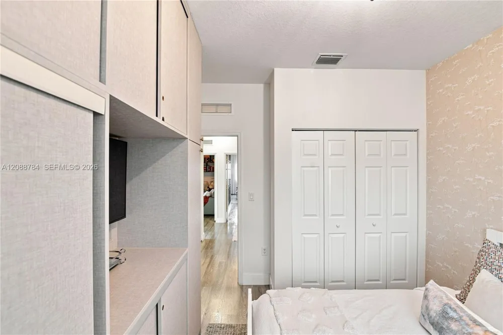 3440 W 110th St Hialeah, FL 33018