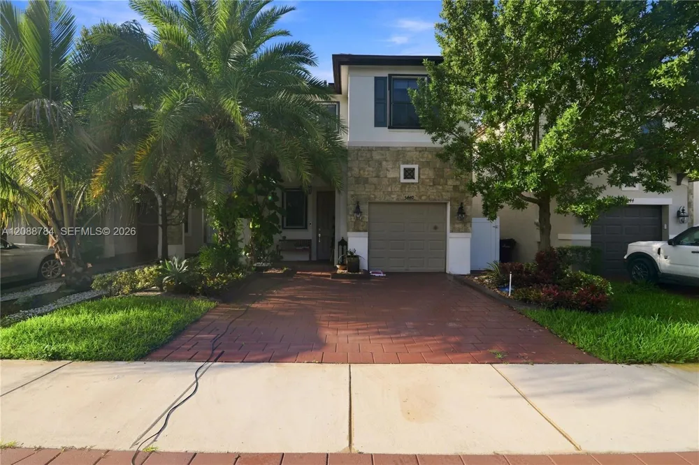 3440 W 110th St Hialeah, FL 33018