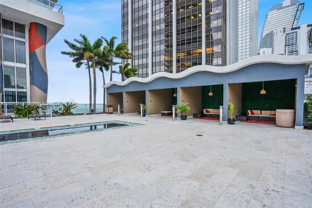 50 Biscayne Blvd #4105 Miami, FL 33132