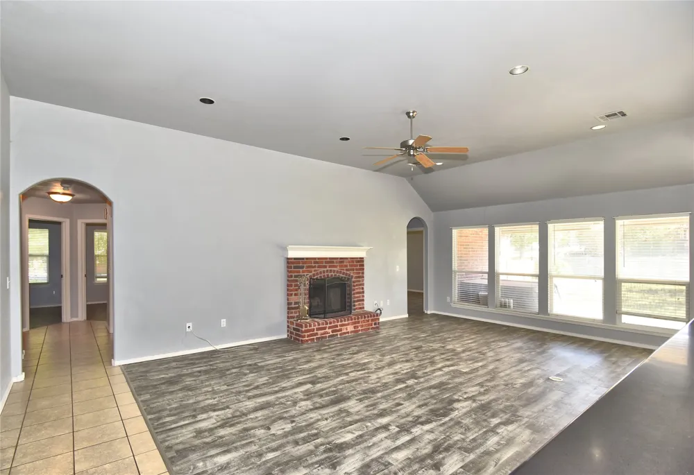 12325 Longhorn Circle Glenpool, OK 74066