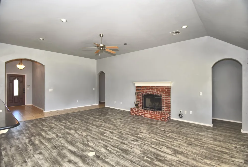 12325 Longhorn Circle Glenpool, OK 74066