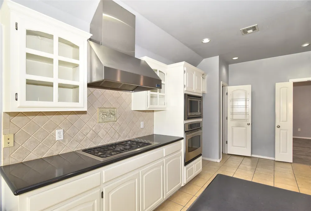12325 Longhorn Circle Glenpool, OK 74066