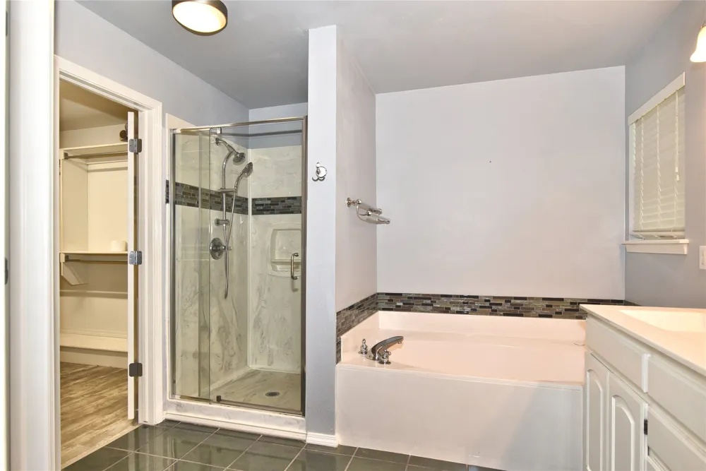 12325 Longhorn Circle Glenpool, OK 74066