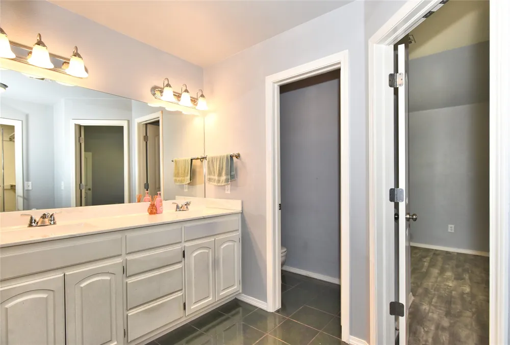12325 Longhorn Circle Glenpool, OK 74066