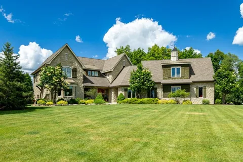 4370 Stonemeadow Court
