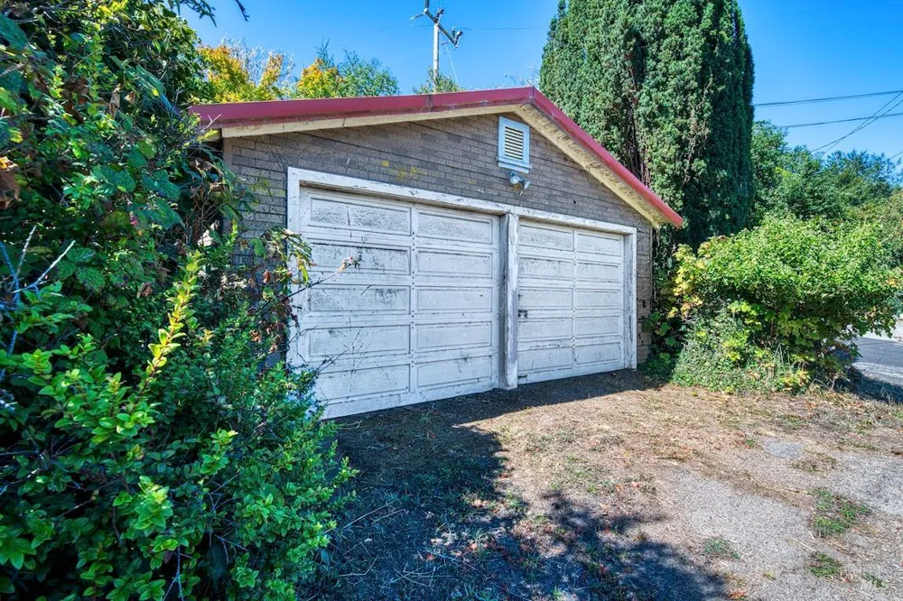 12395 Sir Francis Drake Boulevard Inverness, CA 94956