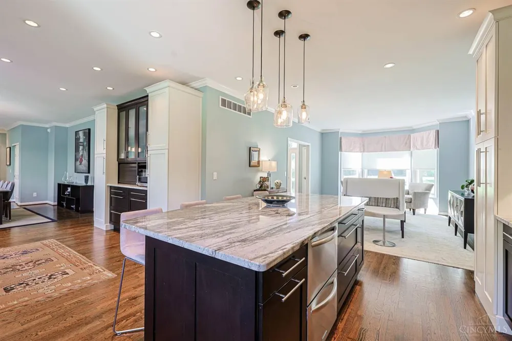 104 Hetherington Lane Glendale, OH 45246