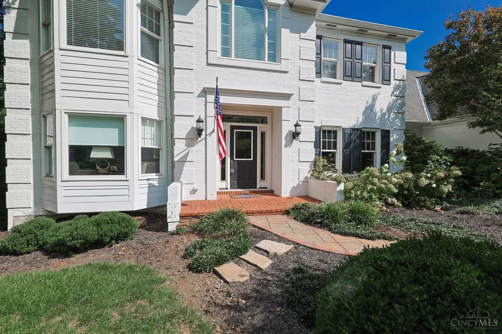 104 Hetherington Lane Glendale, OH 45246