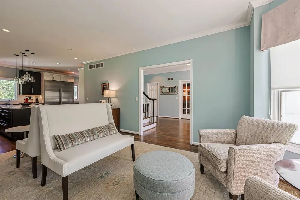 104 Hetherington Lane Glendale, OH 45246