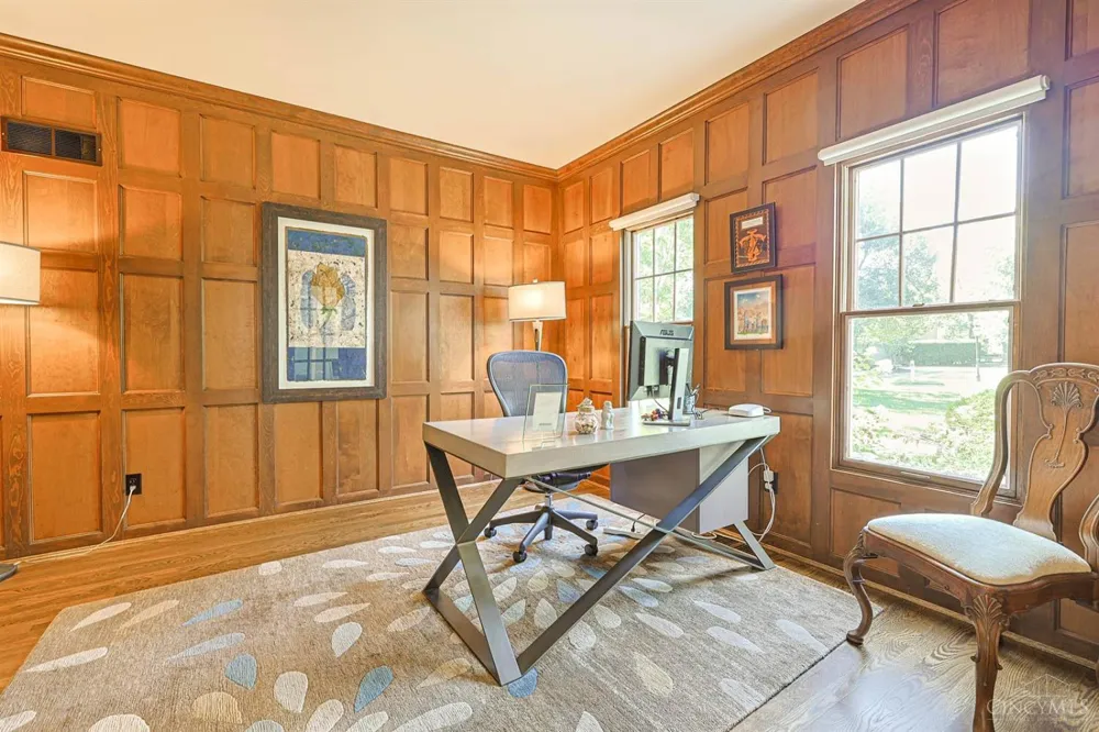 104 Hetherington Lane Glendale, OH 45246