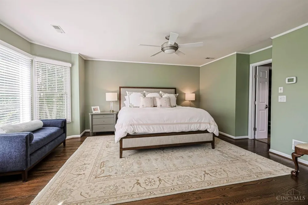 104 Hetherington Lane Glendale, OH 45246