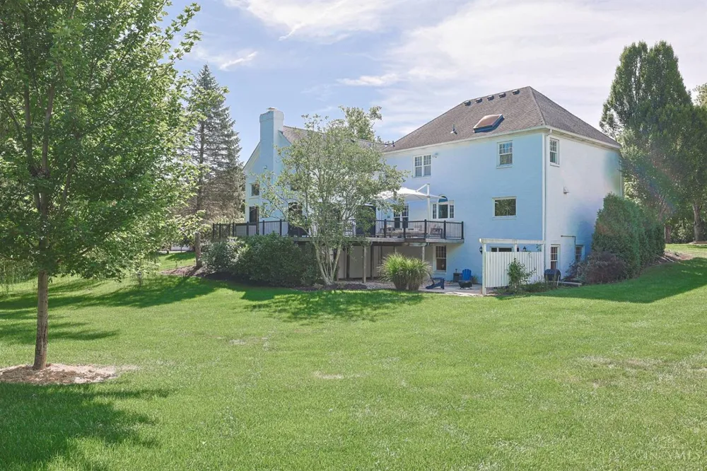 104 Hetherington Lane Glendale, OH 45246
