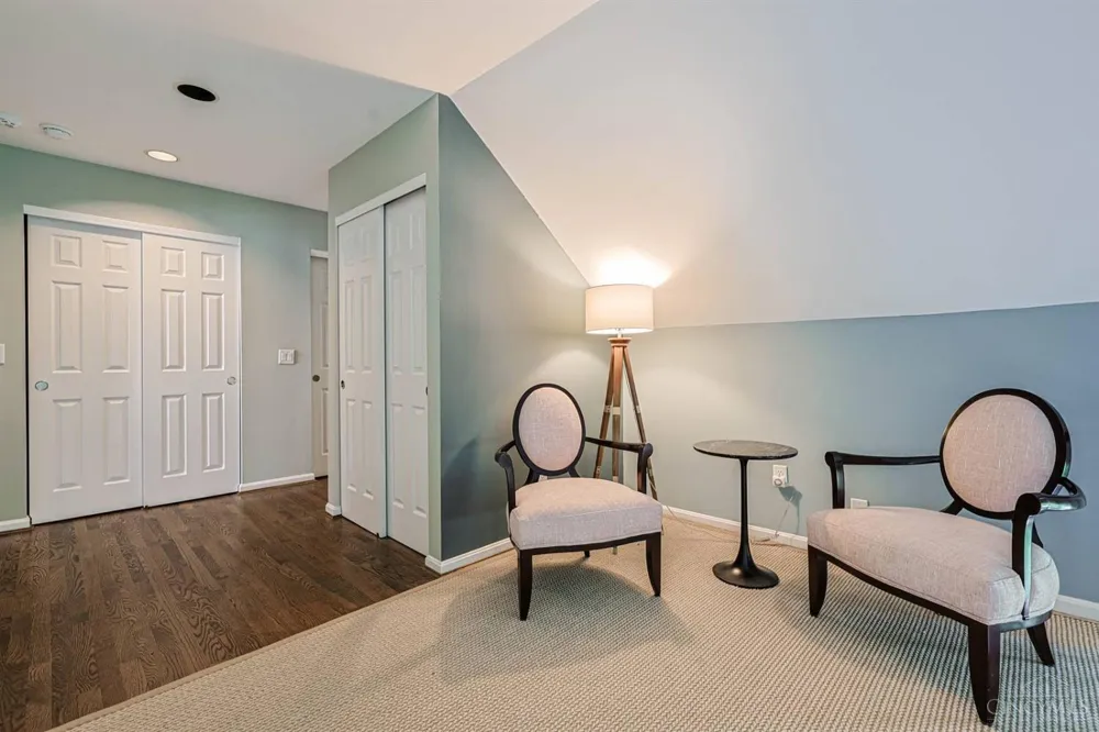 104 Hetherington Lane Glendale, OH 45246