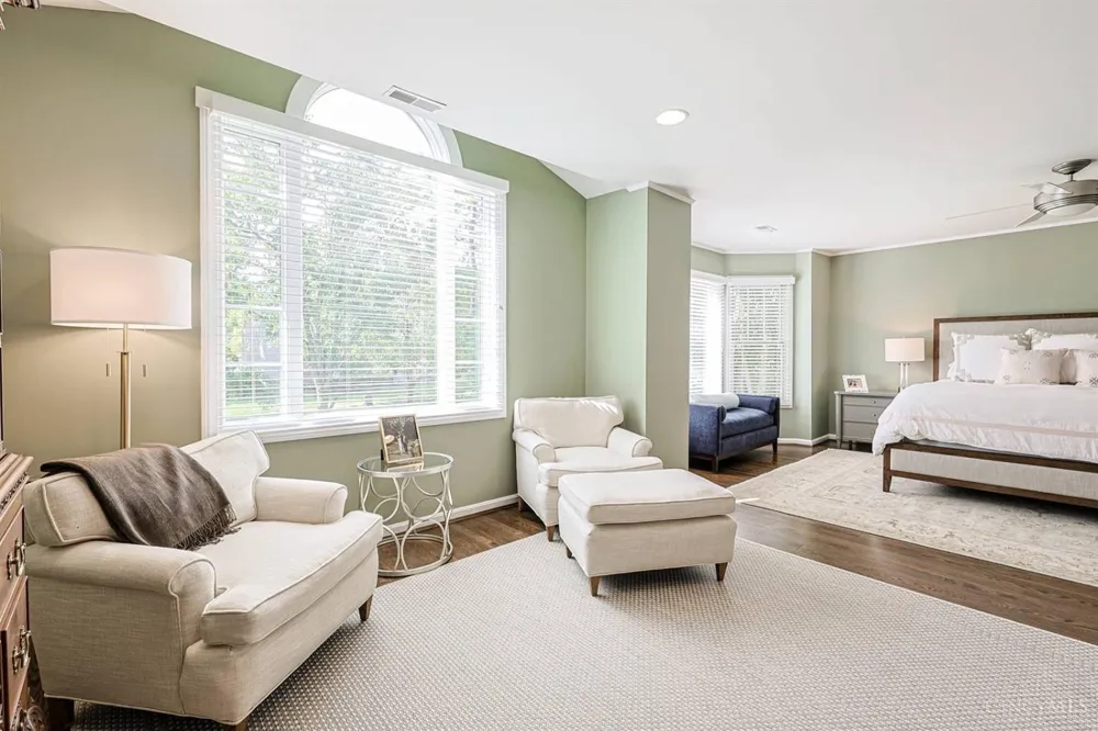 104 Hetherington Lane Glendale, OH 45246