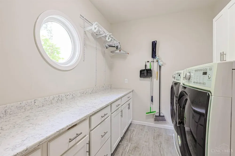 104 Hetherington Lane Glendale, OH 45246