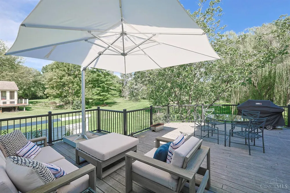 104 Hetherington Lane Glendale, OH 45246