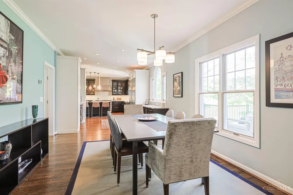 104 Hetherington Lane Glendale, OH 45246